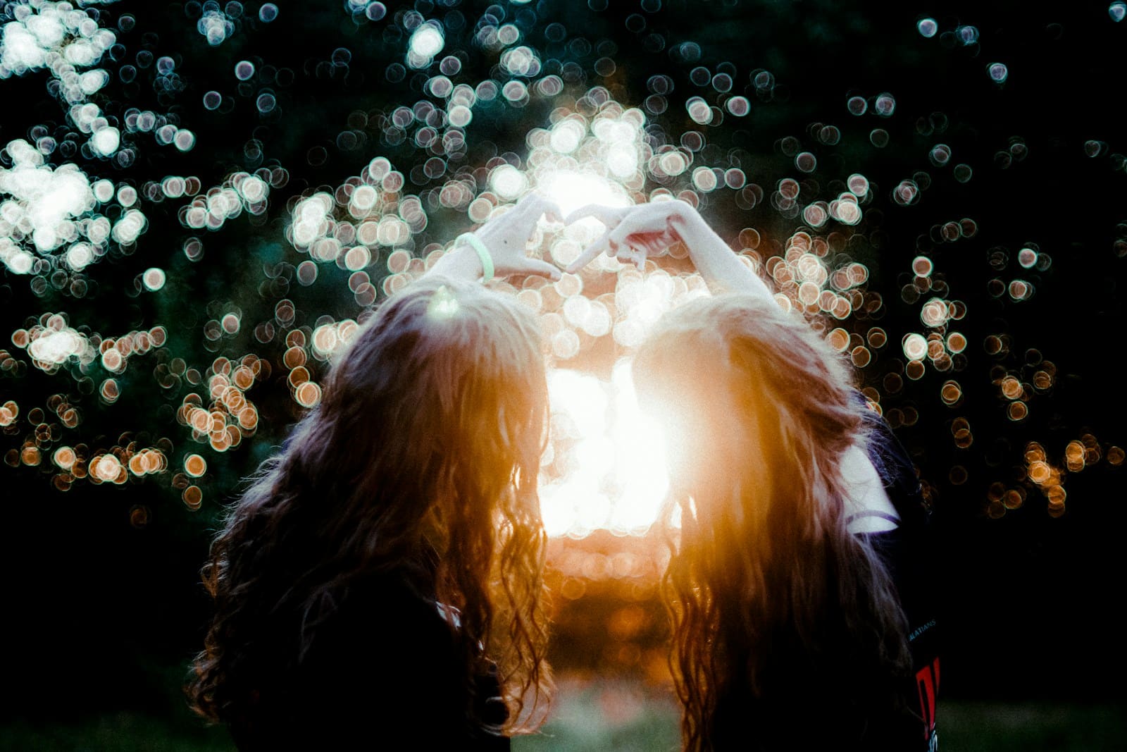 How Do You Show Love? Take the Affection Style Quiz quiz cover