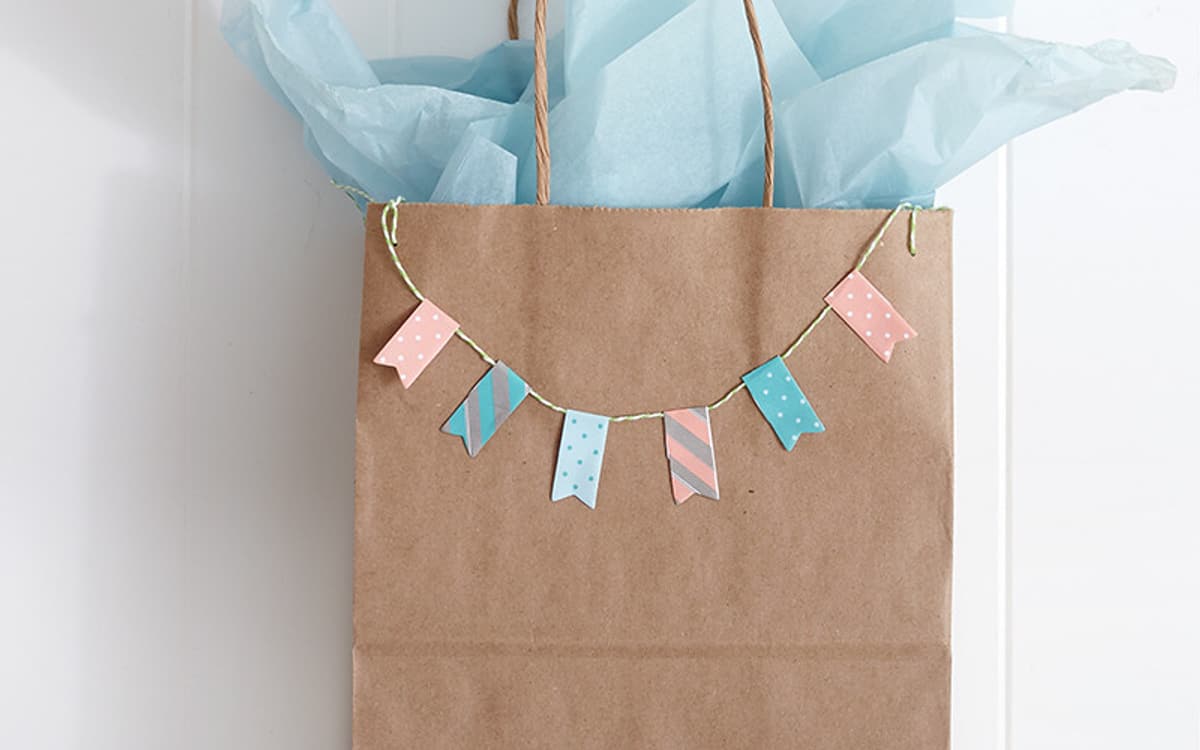 How You Wrap a Gift Reveals Your Type