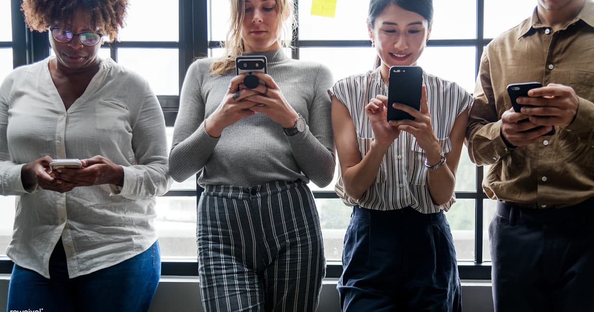 The 6 Group Chat Personality Types (And How to Survive Them) article cover